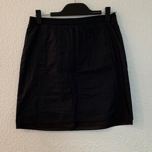 Ann Taylor Classic Black Mini Skirt Short Zip Closure and Packets Size 4